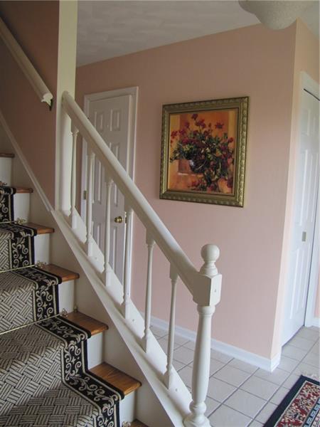 208 Rizzi Drive Irwin, PA 15642 - Photo 3 of 25 Gallery Image 3