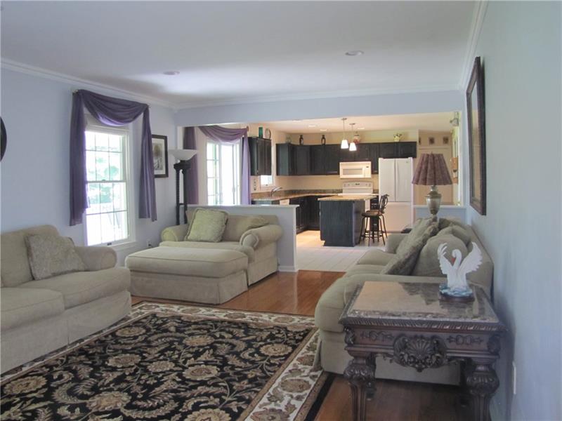 208 Rizzi Drive Irwin, PA 15642 - Photo 7 of 25 Gallery Image 7