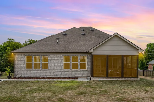 a front view of house with yard