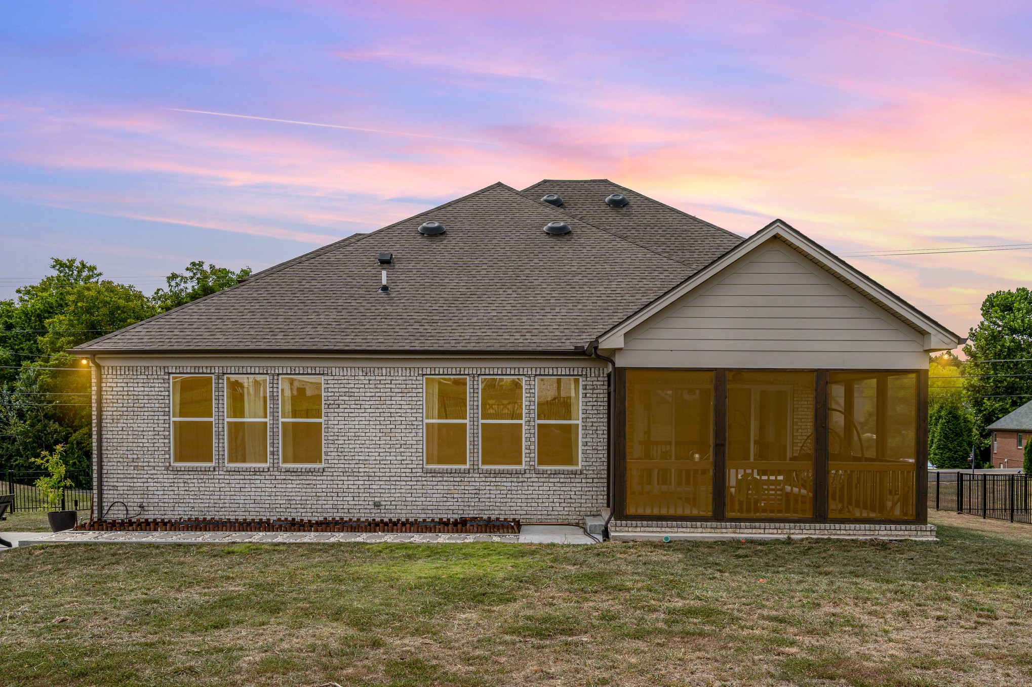 3427 Earhart Road Mount Juliet, TN 37122 - Photo 26 of 26 a front view of house with yard
