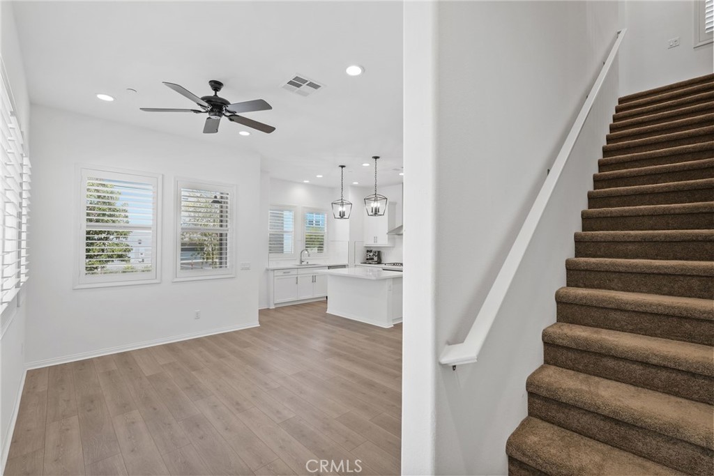 27367 Thunder Ridge Valencia, CA 91381 - Photo 12 of 43 Gallery Image 12