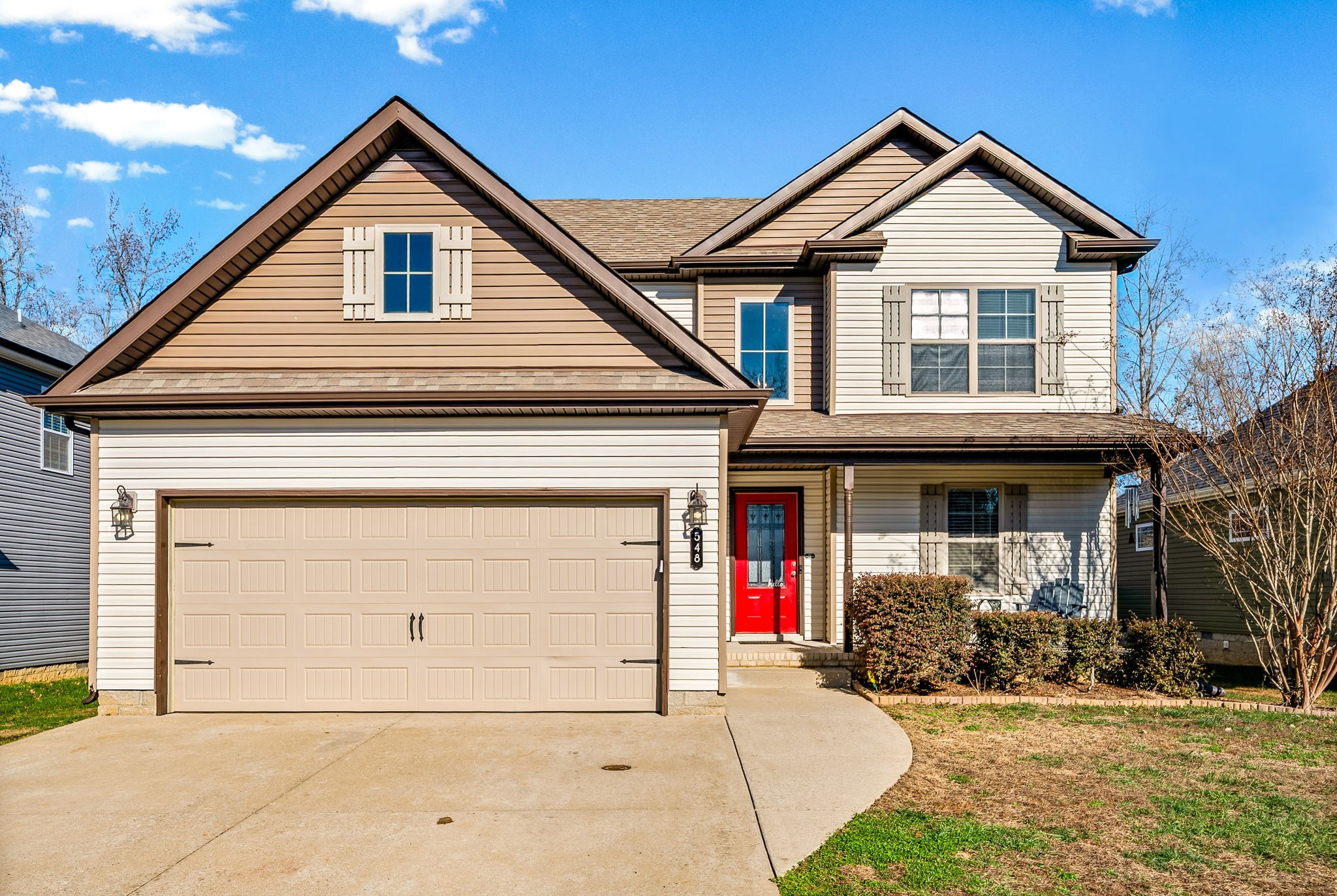 548 Medallion Circle Clarksville, TN 37042 - Photo 4 of 40 a front view of a house with garage