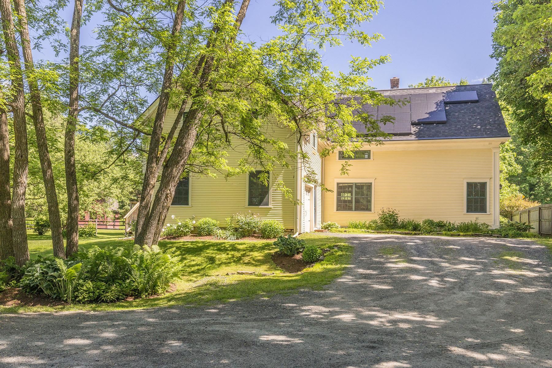 1211 Guptil Road Waterbury, VT 05677 - Photo 4 of 60
