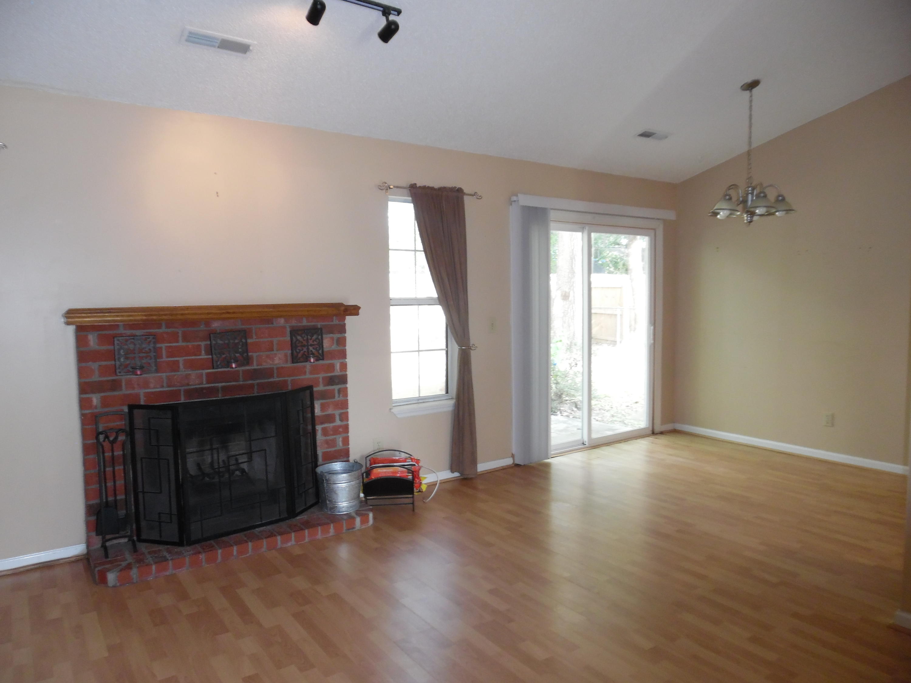 2422 Double Oak Road Charleston, SC 29414 - Photo 3 of 19 SAM_1275