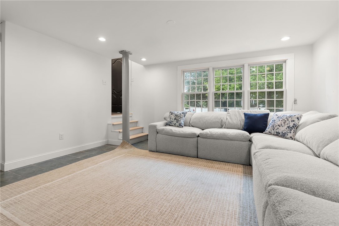 40 Poppy Place Warwick, RI 02886 - Photo 33 of 50