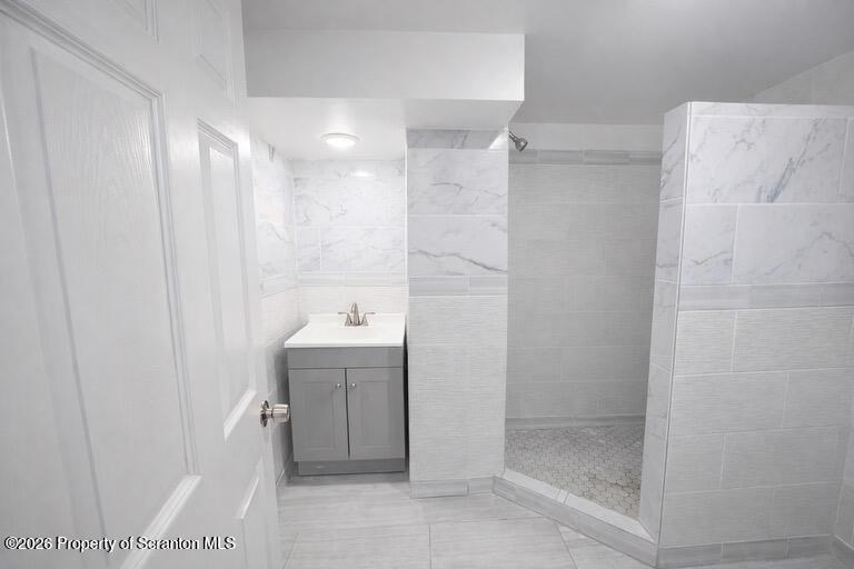 1125 Watson Street Scranton, PA 18504 - Photo 13 of 20 a bathroom with a shower and sink