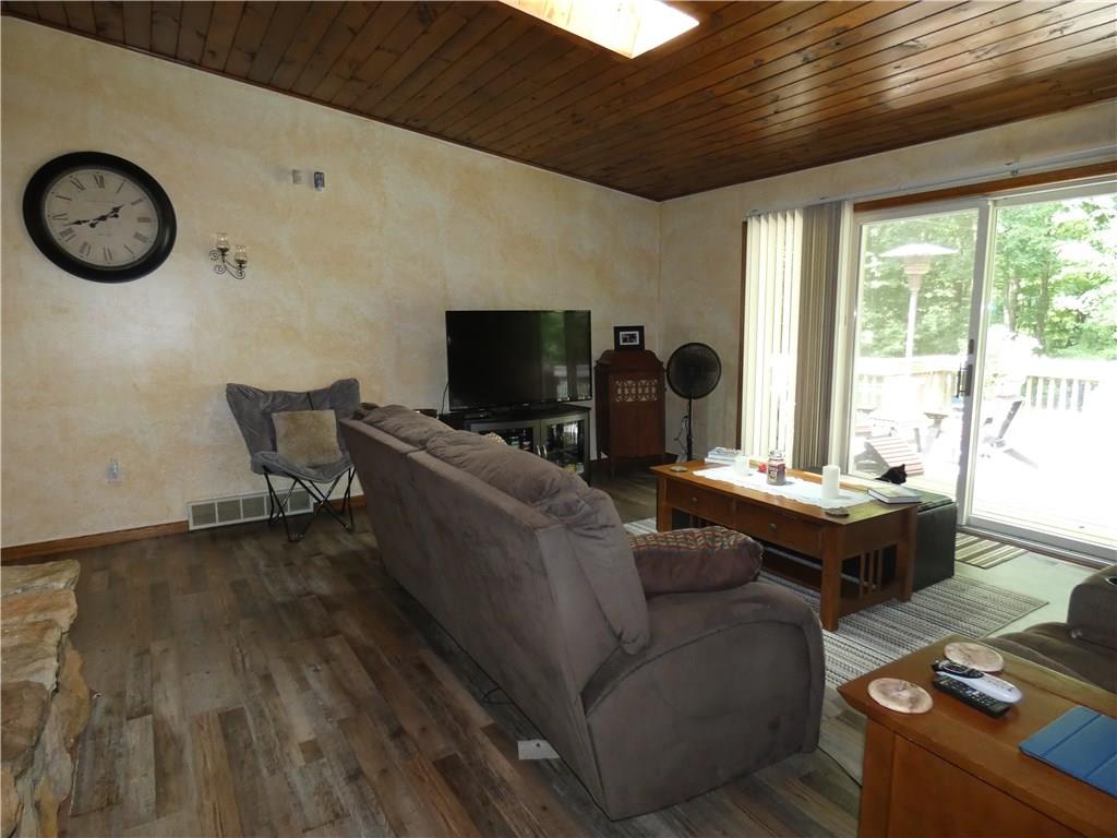 423 Cannery Road Mercer, PA 16137 - Photo 6 of 25