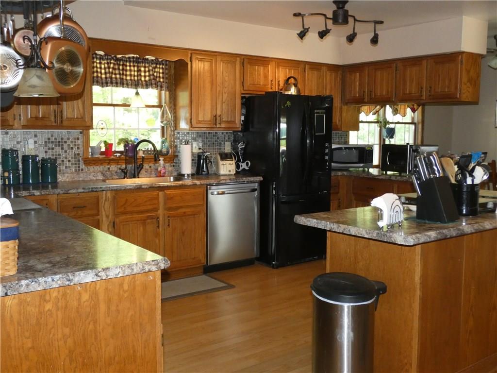 423 Cannery Road Mercer, PA 16137 - Photo 7 of 25