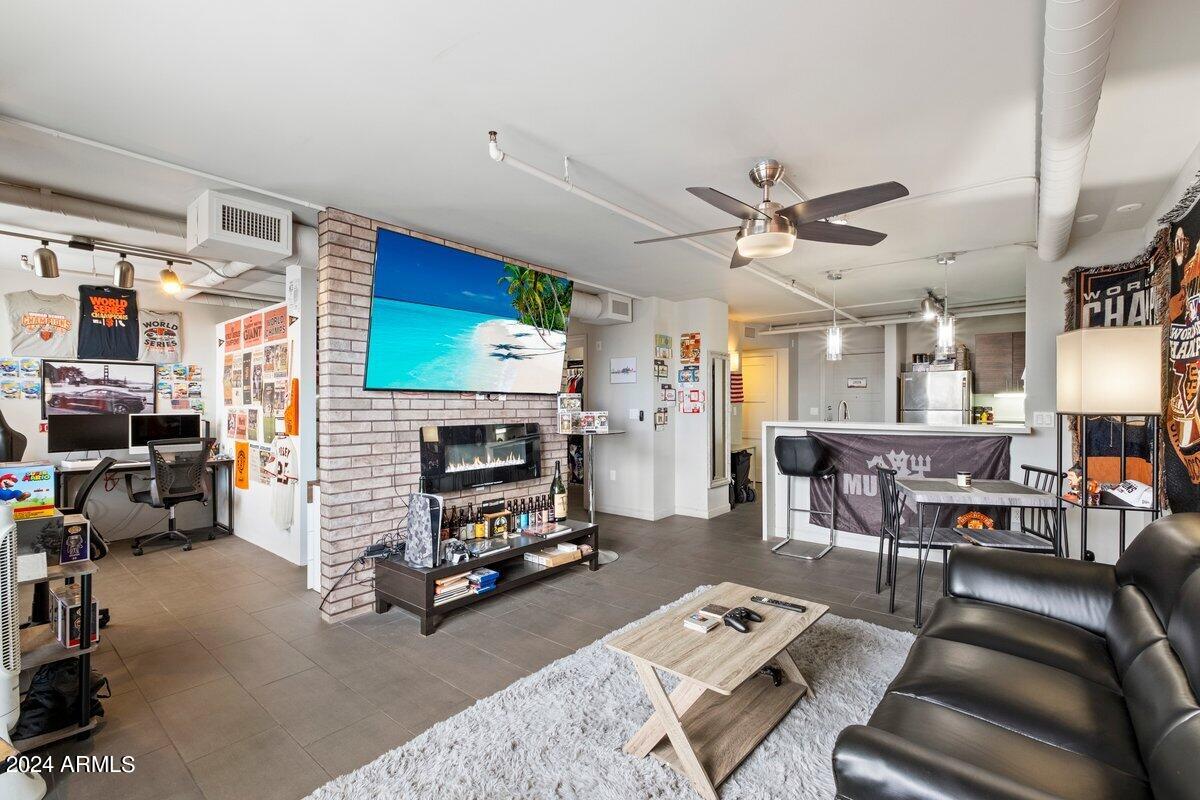 535 West Thomas Road, Unit 205 Phoenix, AZ 85013 - Photo 5 of 11 Photo 50795800