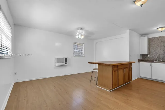 $2,450 | 2809 Southwest 23rd Terrace, Unit 2807, Miami, FL 33145