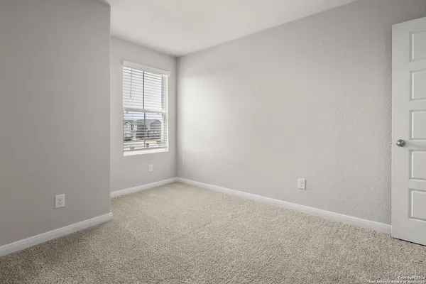 $1,450 | 3815 Abbott Pass, Unit 102, St. Hedwig, TX 78152