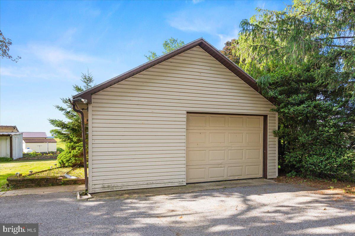 1716 Blacks Bridge Road Annville, PA 17003 - Photo 6 of 44 Detached Garage
