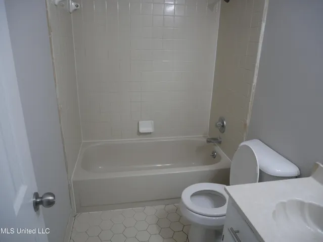 $1,695 | 7609 Clarkfield Place, Southaven, MS 38671