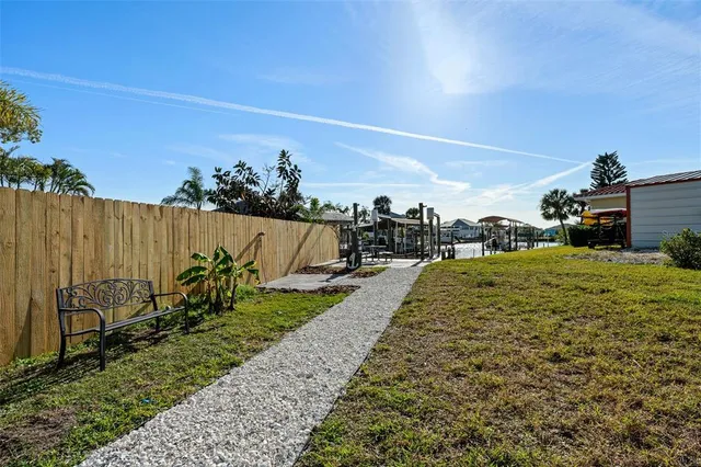 $2,900 | 105 12th Street Southwest, Ruskin, FL 33570