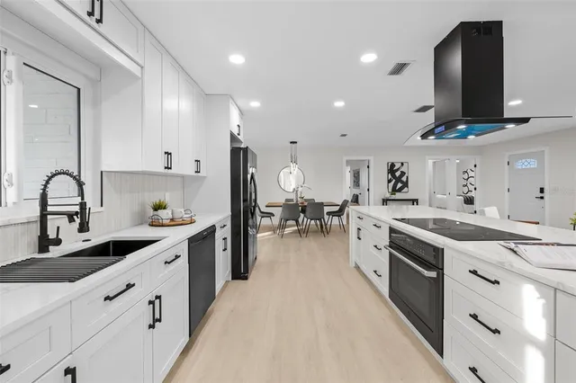 $2,900 | 105 12th Street Southwest, Ruskin, FL 33570