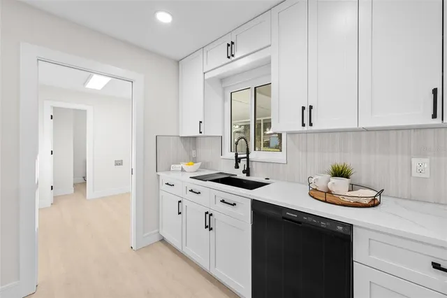 $2,900 | 105 12th Street Southwest, Ruskin, FL 33570