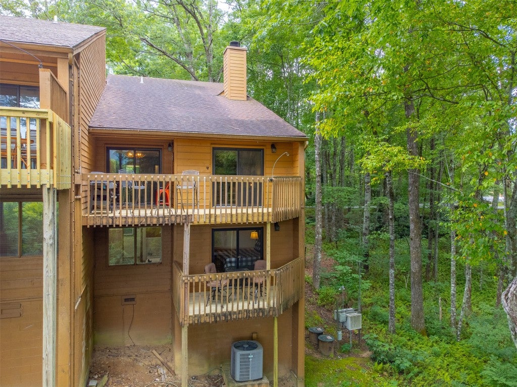 122 Emerald Ridge Road, Unit 45 Sapphire, NC 28774 - Photo 36 of 46 Rear view