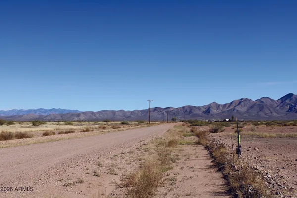 $12,900 | 10.07-ac Thompson Road, Unit E, Elfrida, AZ 85610