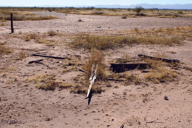 $12,900 | 10.07-ac Thompson Road, Unit E, Elfrida, AZ 85610