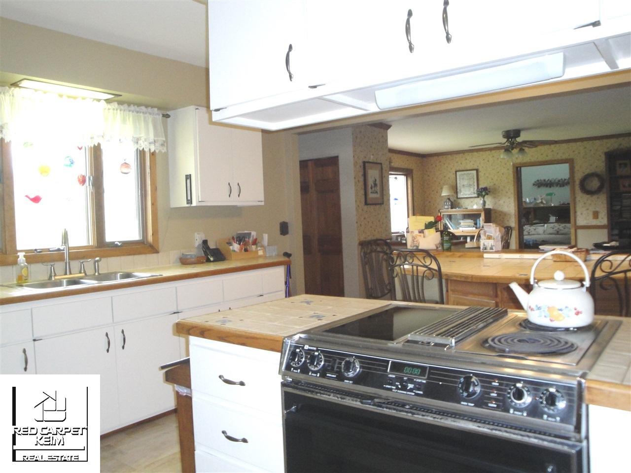 8488 East Bristol Road Davison, MI 48423 - Photo 2 of 57 21448631-1.JPG