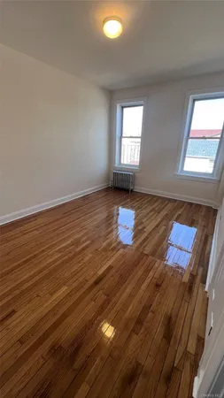 $2,090 | 164-18 43rd Avenue, Unit C2 | Flushing