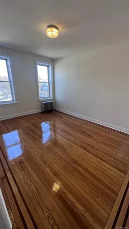 $2,090 | 164-18 43rd Avenue, Unit C2 | Flushing
