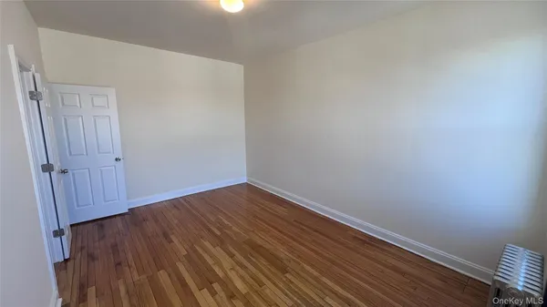 $2,090 | 164-18 43rd Avenue, Unit C2 | Flushing