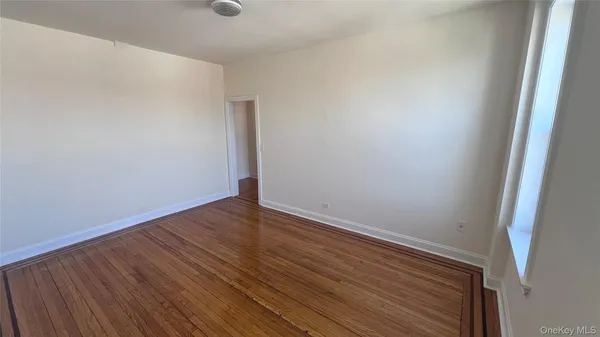 $2,090 | 164-18 43rd Avenue, Unit C2 | Flushing