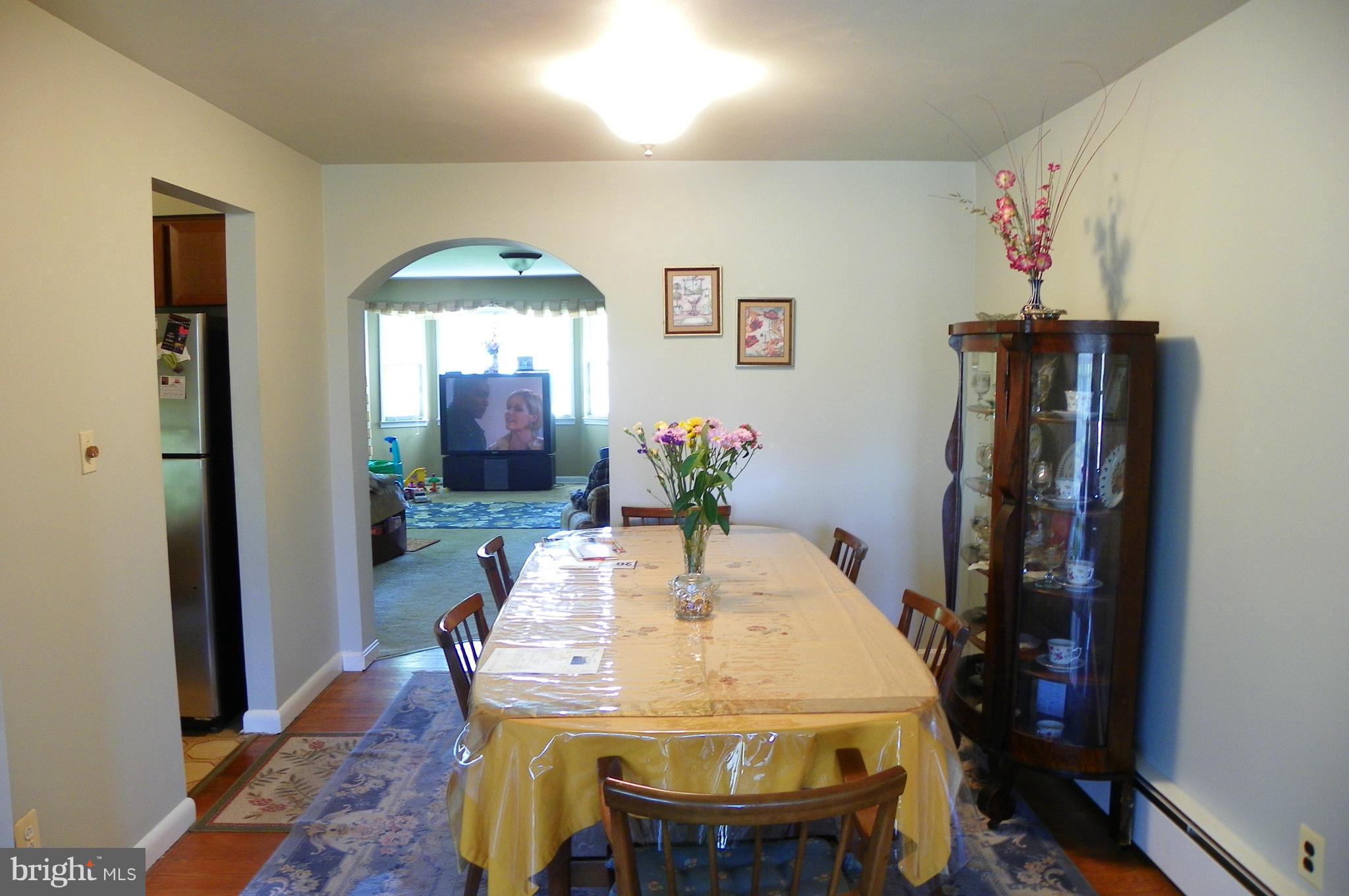 1237 Briggs Chaney Road Silver Spring, MD 20905 - Photo 4 of 20 Dining Room