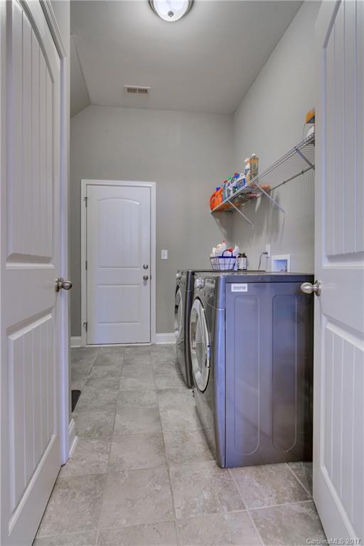 9002 Inverness Bay Road Charlotte, NC 28278 - Photo 13 of 24 Gallery Image 13