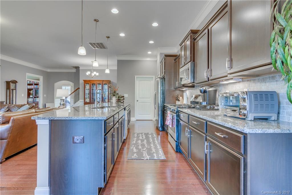 9002 Inverness Bay Road Charlotte, NC 28278 - Photo 10 of 24 Gallery Image 10