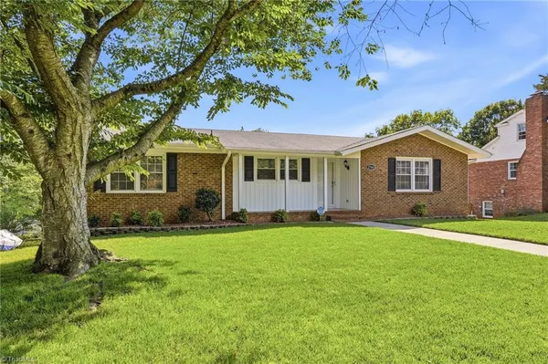 $310,000 | 2760 Edinberg Drive Southwest, Winston-Salem, NC 27103