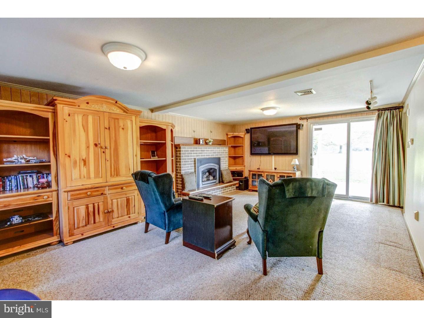 266 Mill Road Quakertown, PA 18951 - Photo 14 of 24 Family Room