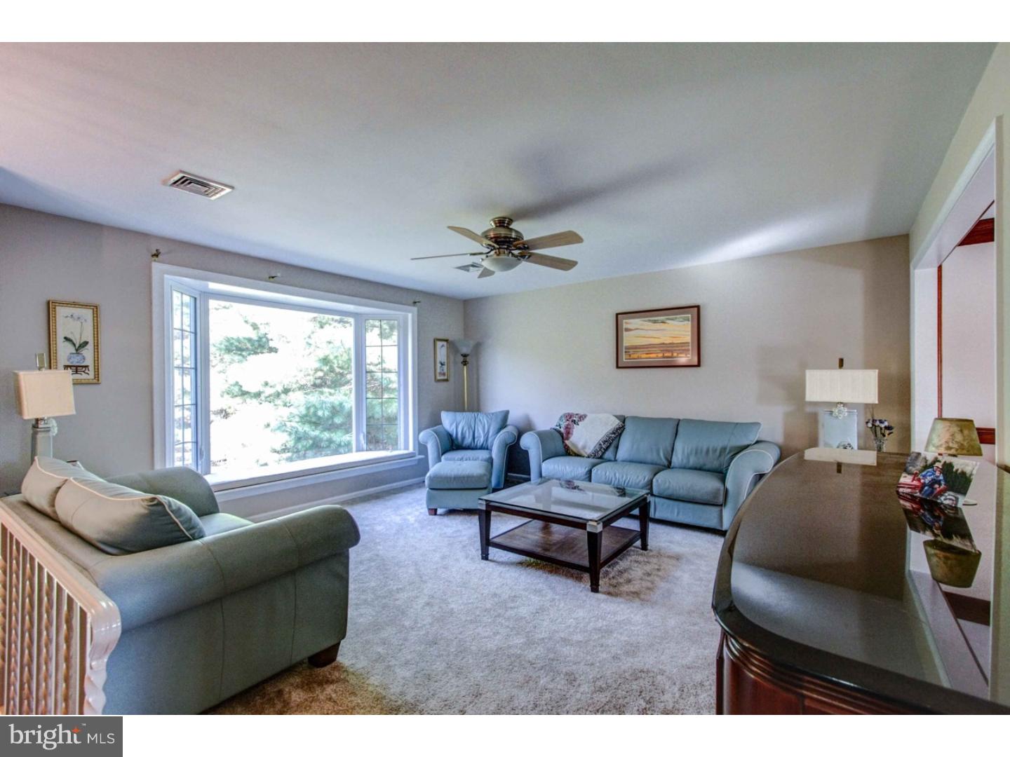 266 Mill Road Quakertown, PA 18951 - Photo 3 of 24 Living Room