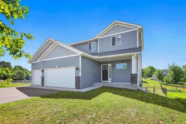 $415,000 | 1024 Bellaire Boulevard Northwest, Isanti, MN 55040