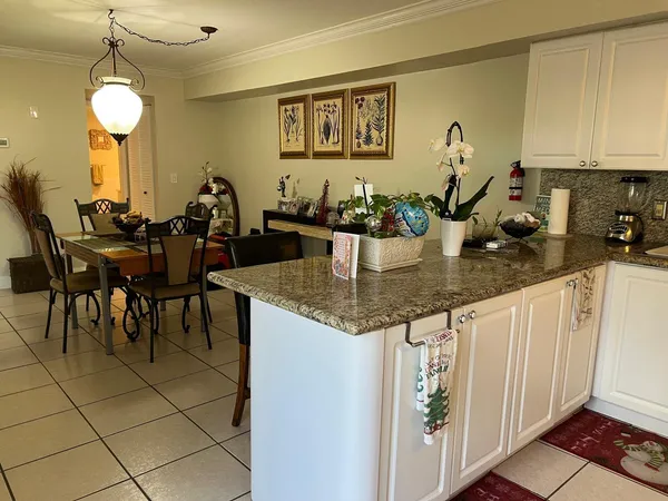 $2,400 | 6322 Seven Springs Boulevard, Unit B, Greenacres, FL 33463