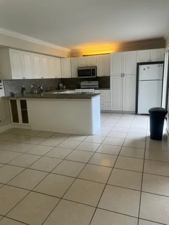 $2,400 | 6322 Seven Springs Boulevard, Unit B, Greenacres, FL 33463