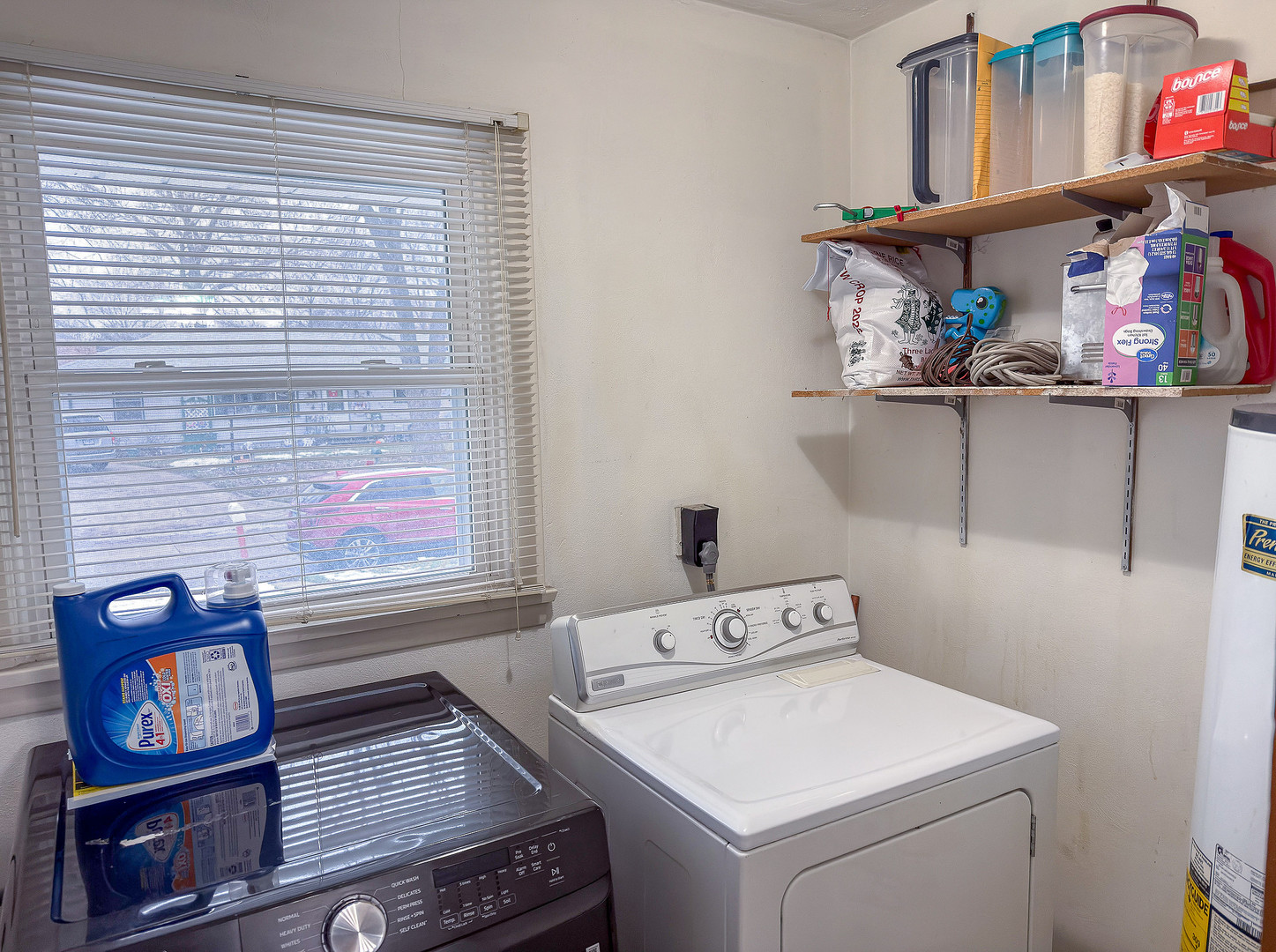1709 West William Street Champaign, IL 61821 - Photo 18 of 20 a utility room with dryer and washer