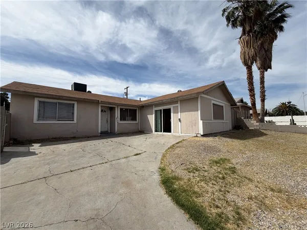$1,795 | 1804 Kassabian Avenue, Las Vegas, NV 89104