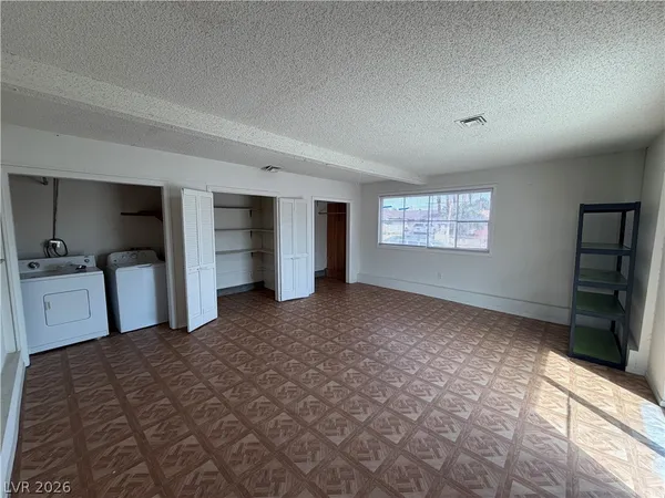 $1,795 | 1804 Kassabian Avenue, Las Vegas, NV 89104