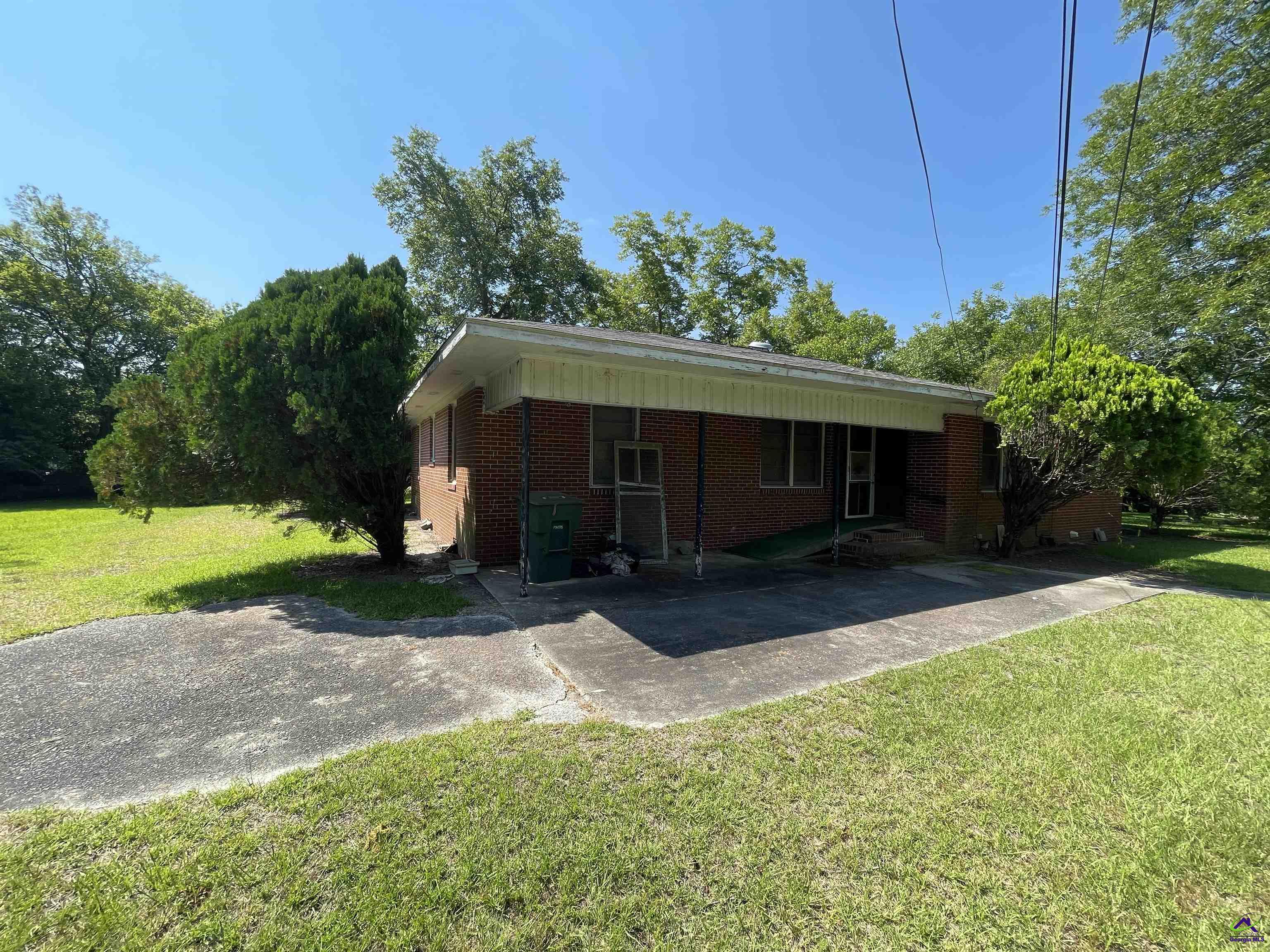 218 Southwest Peter Street Cochran, GA 31014 - Photo 2 of 35 Gallery Image 2
