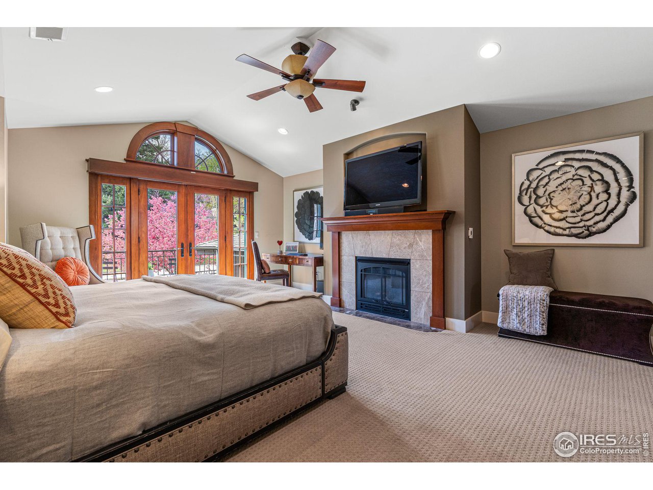 800 Grant Place Boulder, CO 80302 - Photo 18 of 40 Upper-level primary suite is a luxurious private sanctuary