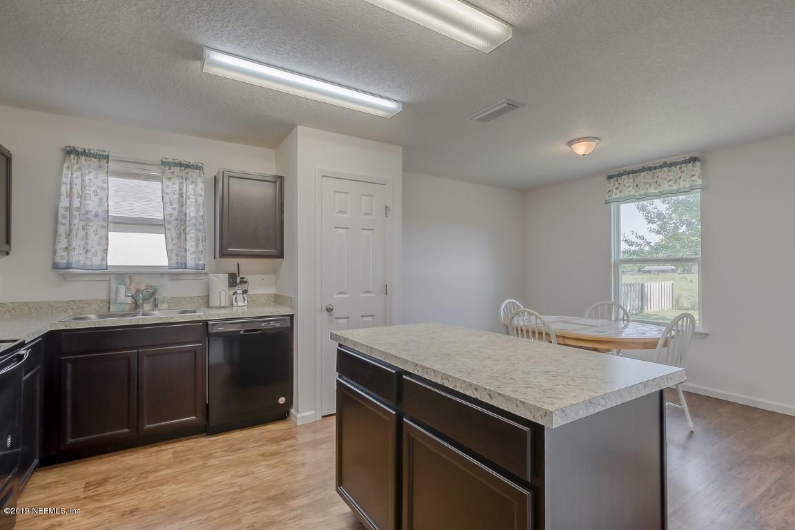 6245 Daylilly Road Macclenny, FL 32063 - Photo 10 of 34 Center island