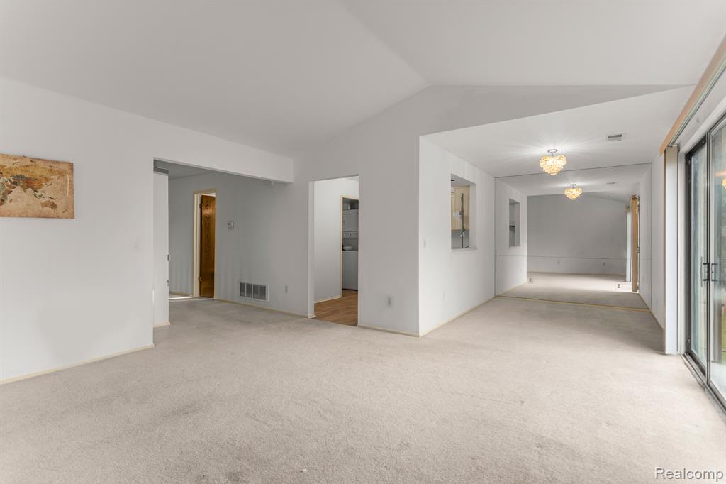 27360 Evergreen Road Lathrup Village, MI 48076 - Photo 8 of 27