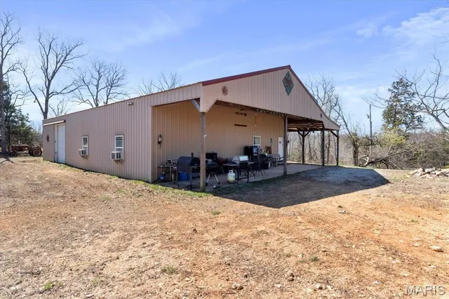 $750,000 | 2480 County Road 317, Ava, MO 65608