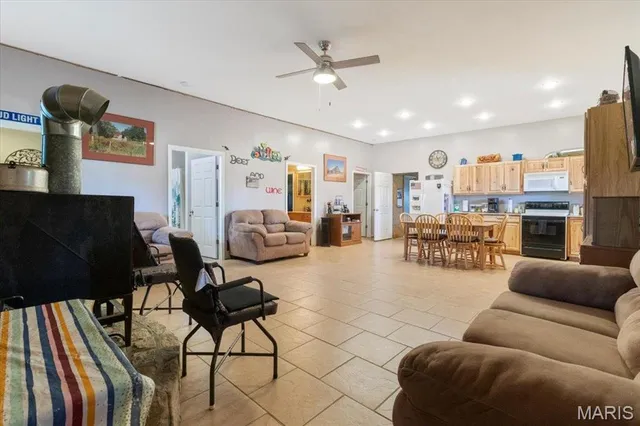 $750,000 | 2480 County Road 317, Ava, MO 65608