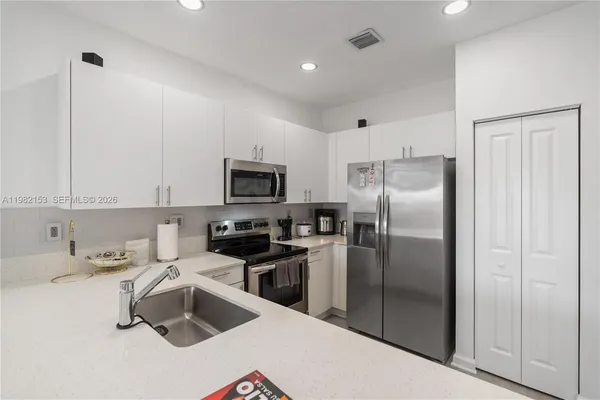 $3,800 | 28500 Southwest 133rd Path, Unit 28500, Homestead, FL 33033