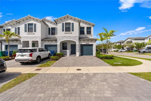 $3,800 | 28500 Southwest 133rd Path, Unit 28500, Homestead, FL 33033