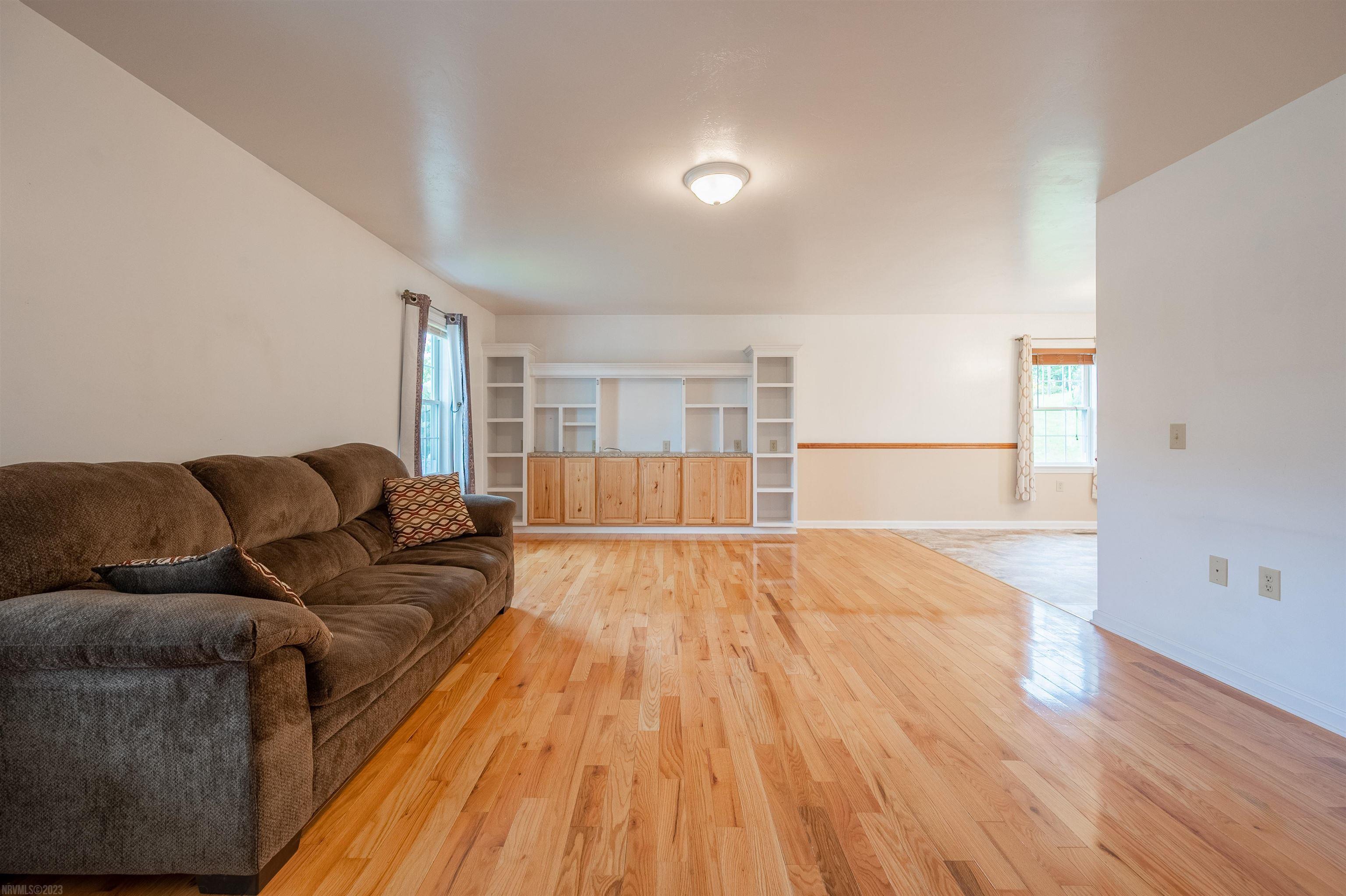 704 Fort Chiswell Road Max Meadows, VA 24360 - Photo 21 of 79 Gallery Image 21