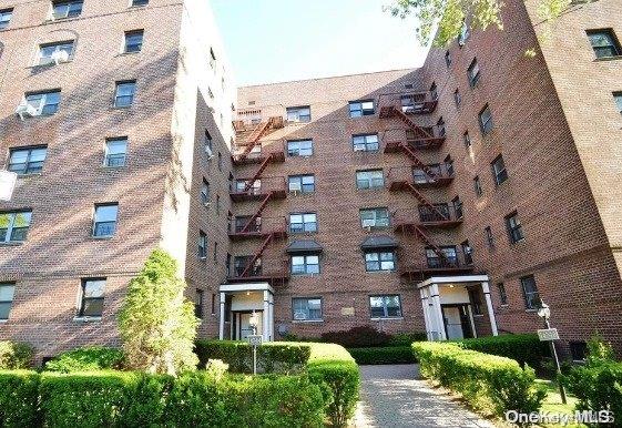 147-14 84th Road, Unit 4A Queens, NY 11435 - Photo 1 of 1 Gallery Image 1